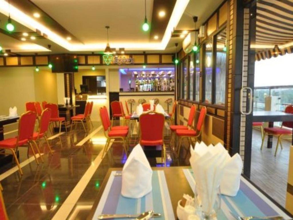 Hotel Heaven יאנגון מראה חיצוני תמונה