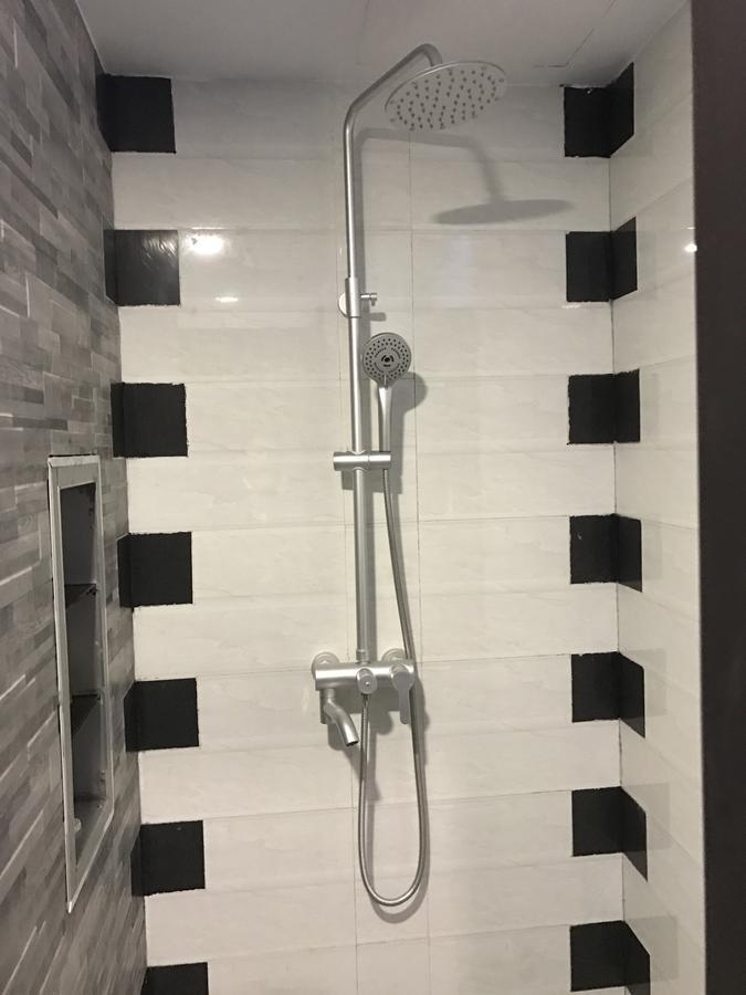 Hotel Heaven יאנגון מראה חיצוני תמונה