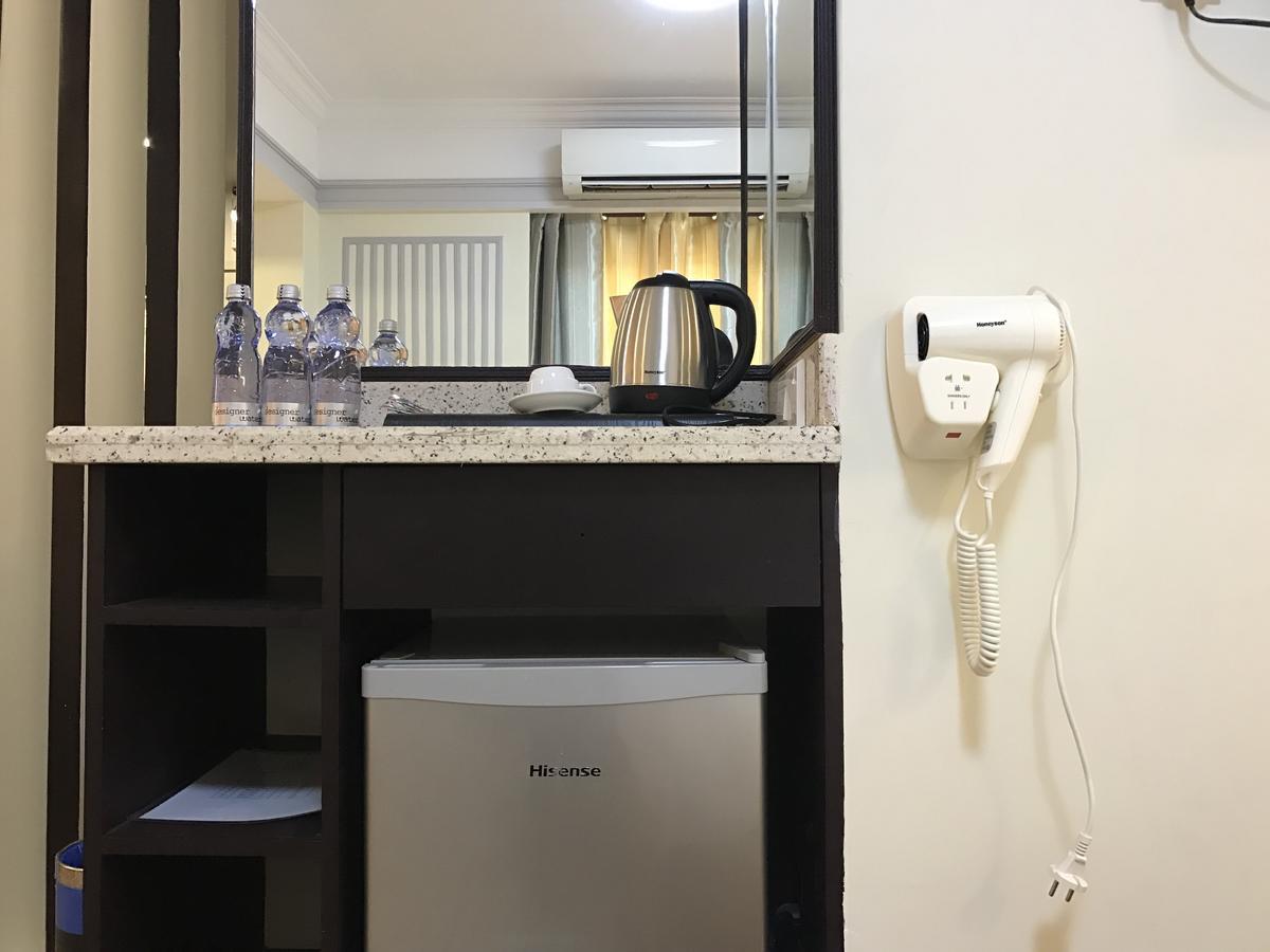 Hotel Heaven יאנגון מראה חיצוני תמונה